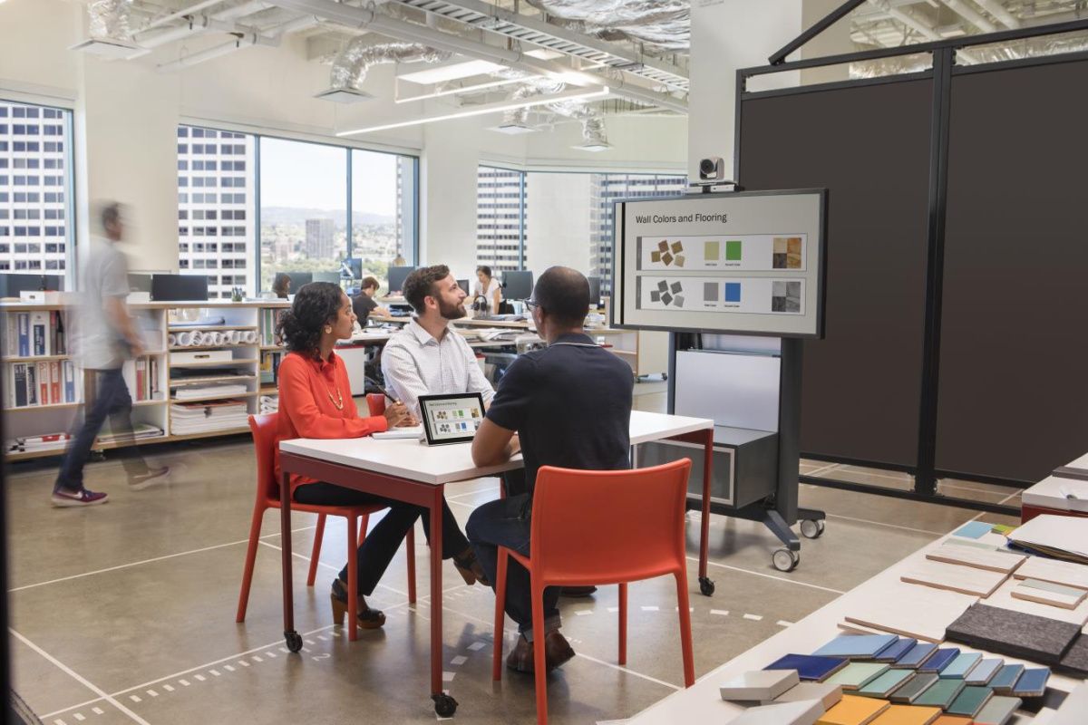 7200-65330-114 Система RealPresence Group 310-720p c EagleEye 4-12x камера