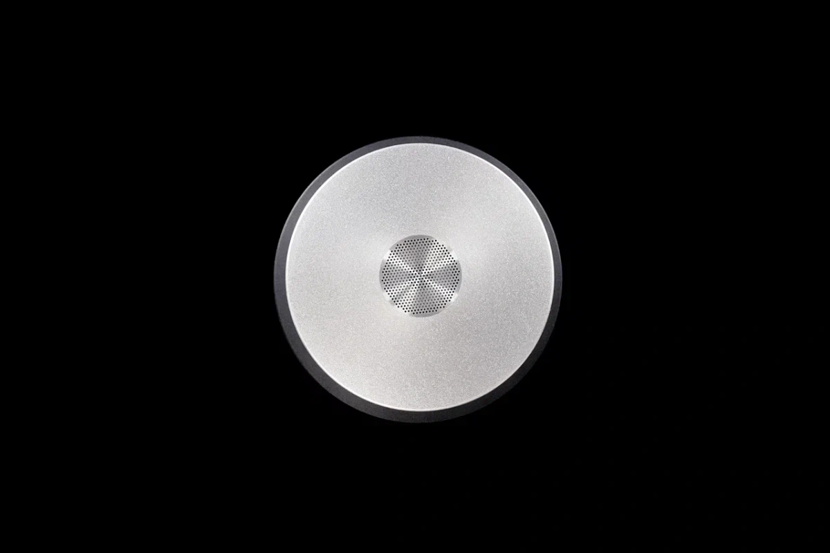 AVC-Т2 /  Групповой терминал Vinteo (в составе: видеокодек T2, камера VINTEO-300-HU2-12, микрофонный комплект AVC-MIC01 , пульт ДУ, комплект кабелей)