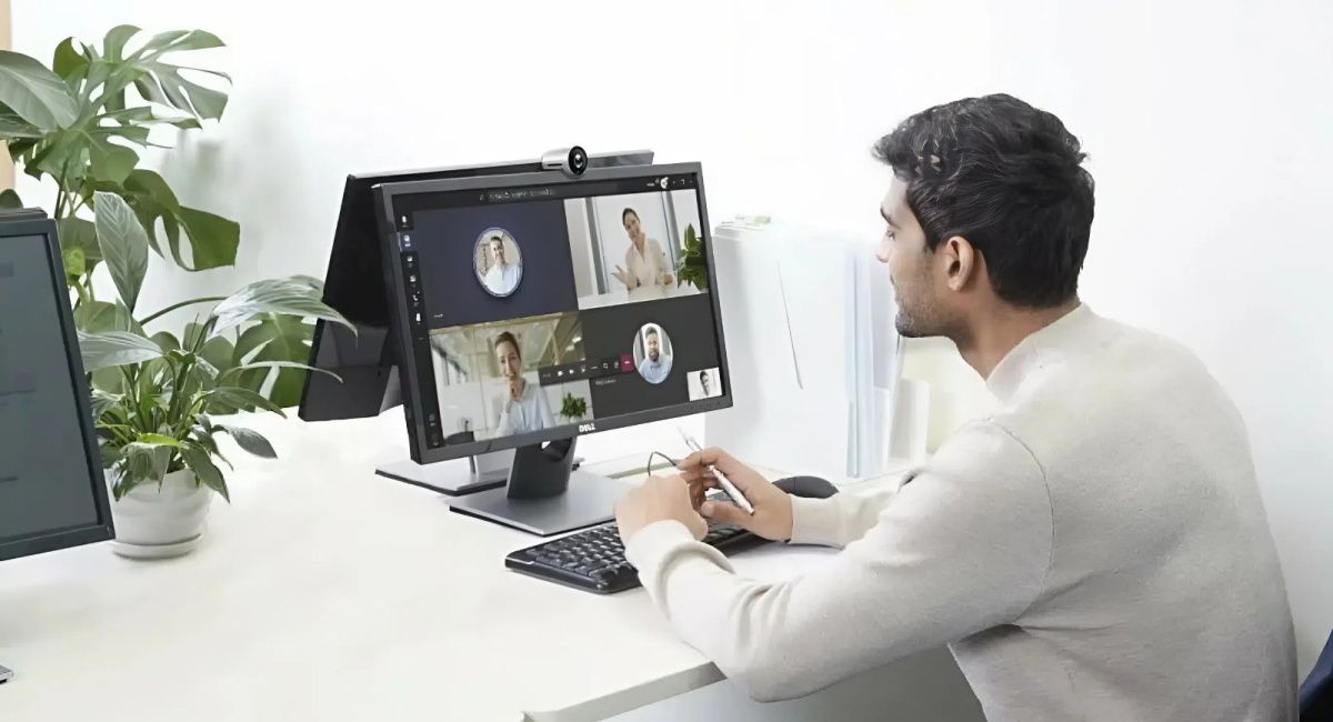 UVC30 Desktop Видеокамера (UVC30 Desktop 4K, 1.6m USB cable, USB Type-A to Type-C adapter)